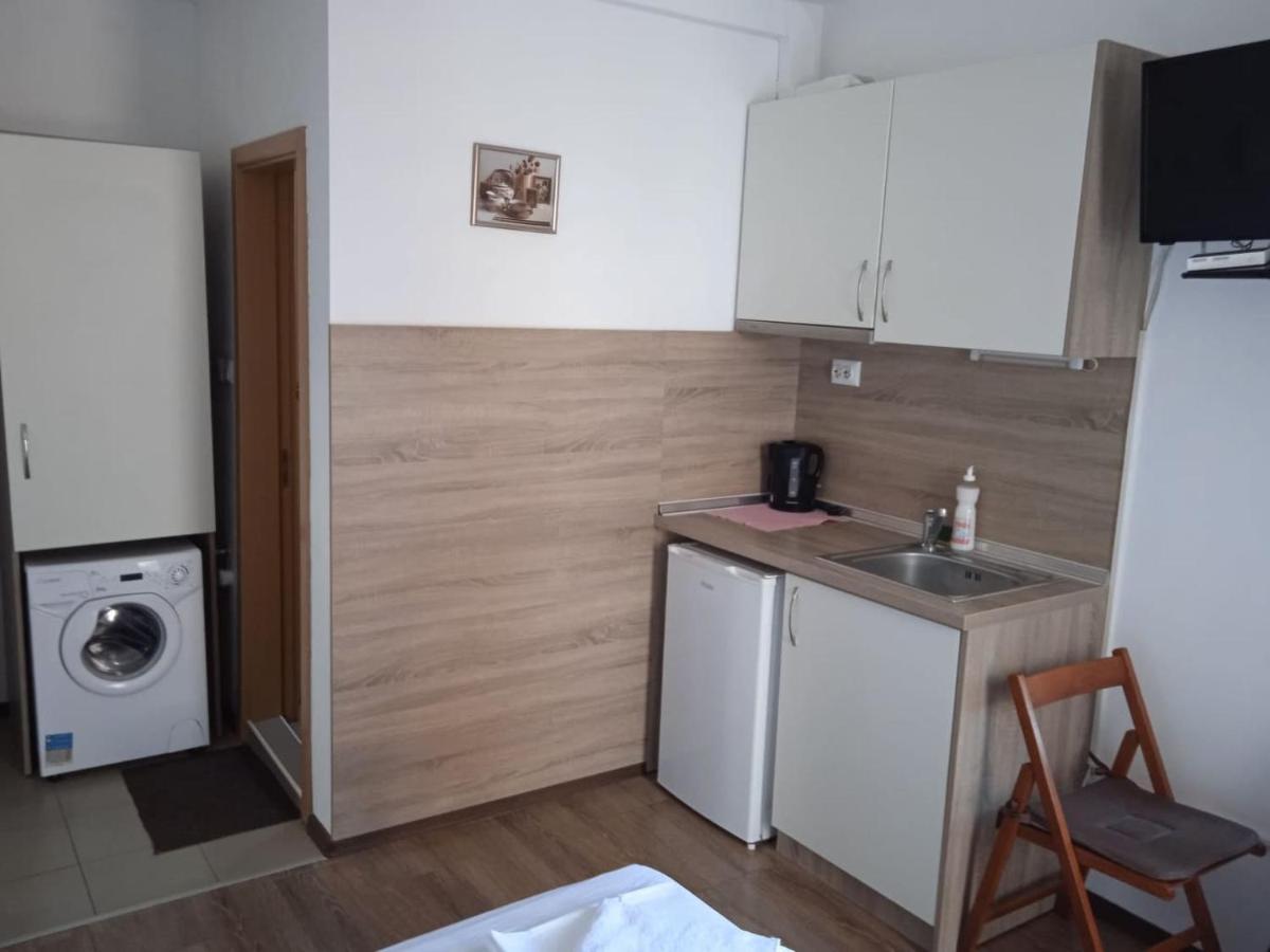 Flora Beach Apartaments Burgas Exterior photo