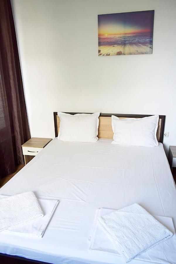 Flora Beach Apartaments Burgas Exterior photo