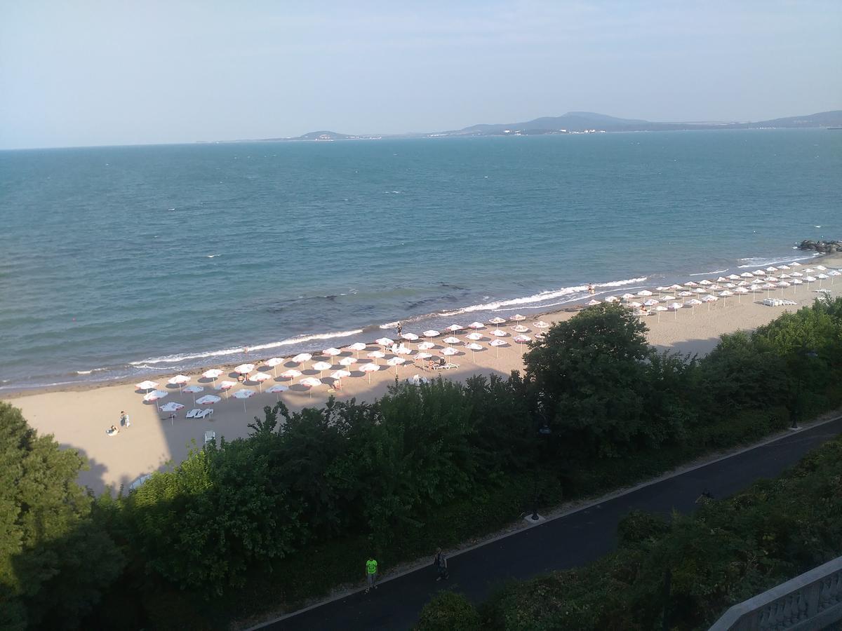 Flora Beach Apartaments Burgas Exterior photo